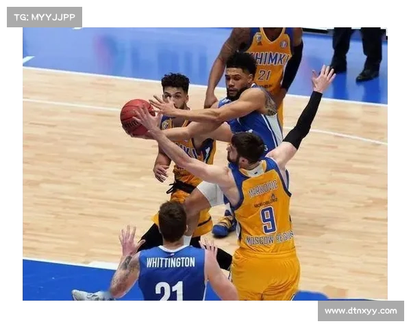 NBA护航战开启全新篇章 球员对抗激烈战术博弈引发球迷热议 NBA护航战开启全新篇章 球员对抗激烈战术博弈引发球迷热议